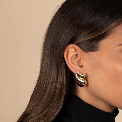 2024 Double Teardrop Fashion 18K goud geplatte oorbellen en gepersonaliseerd logo aanvaarding