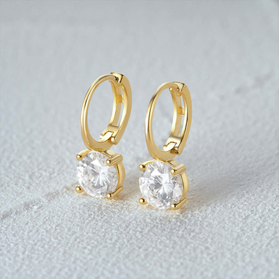 925 Sterling zilver aangekomen 18K verguld Solitaire Wit Kubisch Zircon Huggies oorbellen