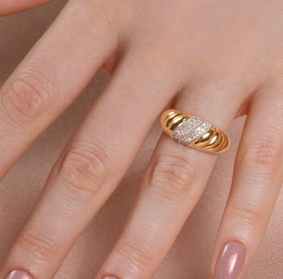 Platina Plating Ronde Briljant gesneden Diamond Dome Ring Voor vrouwen Fijne sieraden OEM / ODM