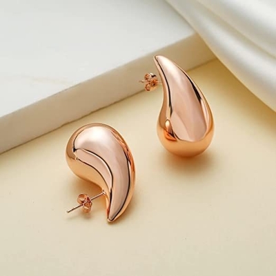 Gepersonaliseerd Logo 18K Goud Geplatte Teardrop Hollow Stud oorbel voor meisjes Juwelenfeest
