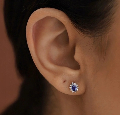 Eenvoudig 18K vergulde peer saffier en witte kubische zircon oorbellen voor verloving