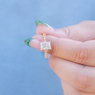 Vintage handgemaakte 18K goud baguette gesneden steen verlovingsring Vintage stijl voor vrouwen