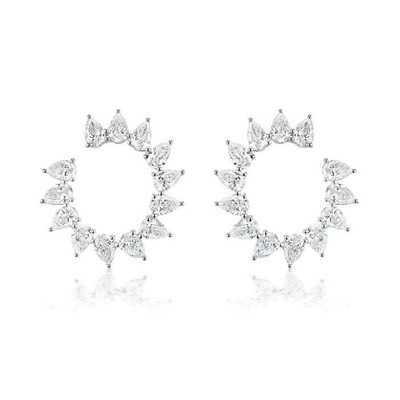 Unieke tranen gesneden CZ stud oorbellen in Rhodium geplatte halve cirkelvorm voor vrouwen