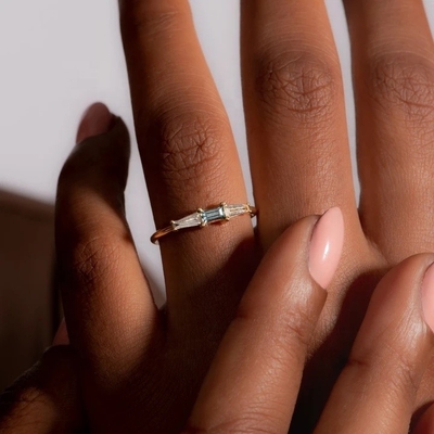 Fijne sieraden Drie stenen diamanten ringen op maat voor vrouwen in 14K 18K verguld