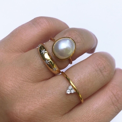 Dainty Domed Rings 14k 18k Gold Chunky Star Set Diamond Band Ring voor stijlvolle outfits