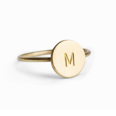 ECO Friendly 2019 Design Eenvoudige vrouwen Messing Zilveren Ring Sieraden Met Engraved Initial