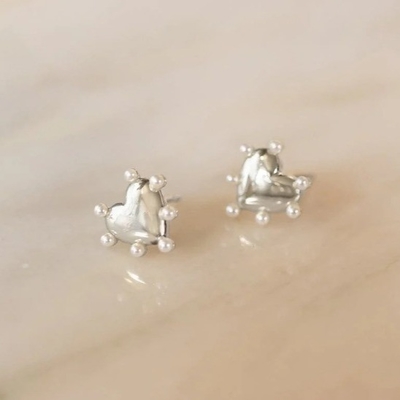 Hartvormige parels Stud oorbellen Handgemaakt in 925 Sterling zilver 14K goud Voor meisjes Mode fijne sieraden