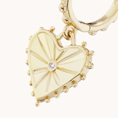 14K goud geplatte Dangle Drop Heart Huggies oorbellen voor vrouwen zijn 925 Sterling zilver