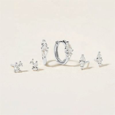 Modieus 18K Goudgeplatte Witte Kubische Zircon 925 Sterling Zilver Stud & Huggies Set Oornappen
