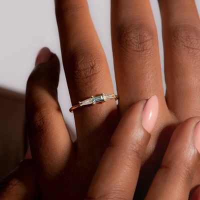 Fijne sieraden Drie stenen diamanten ringen op maat voor vrouwen in 14K 18K verguld