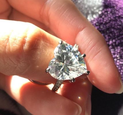 Micro Insert Inlay Technology Hart gesneden CZ Stone 925 Sterling zilver verlovingsringen