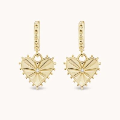 14K goud geplatte Dangle Drop Heart Huggies oorbellen voor vrouwen zijn 925 Sterling zilver