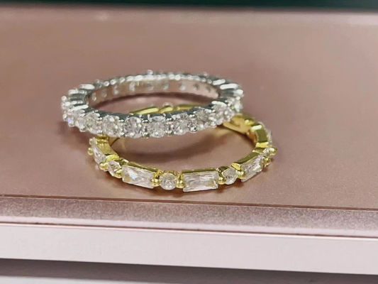 18K goud eenvoudig modern rechthoekig wit CZ 925 Sterling zilver Vrouwen eeuwige ring feest cadeau