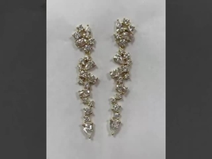 Laat de oorbel vallen